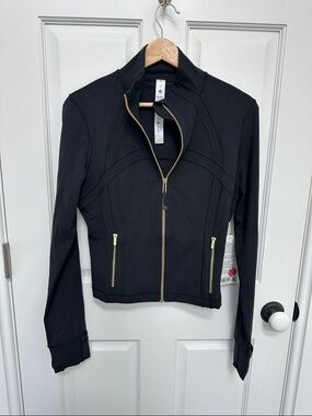 lululemon athletica Define Cropped Jacket NWT Size 10